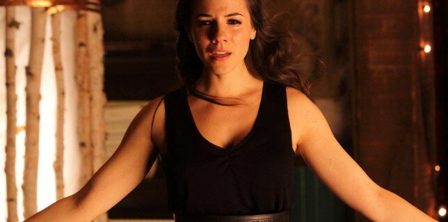 Bo (Anna Silk) celebrates a milestone in epic fashion in 'Ceremony'