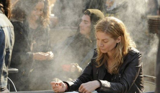 Excuse me, could you not smoke here. Rachel (Elizabeth Mitchell) blogs about the Tower in 'Home'