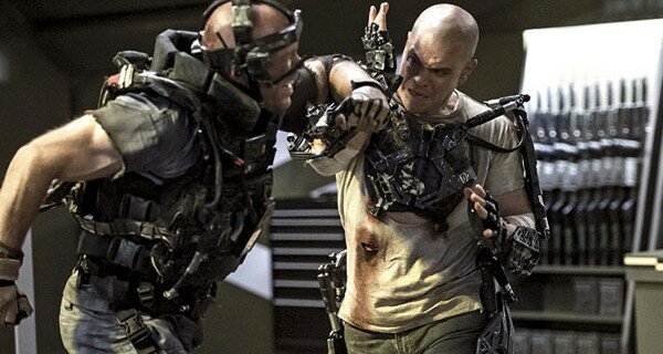 Fight it out. Max (Matt Damon) fights another generic bad guy in sci-fi dud Elysium