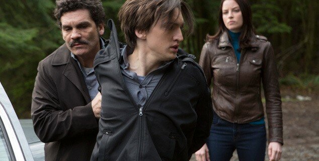 Julian (Richard Harmon) and Kiera (Rachel Nichols) come to blows in Continuum 2x09