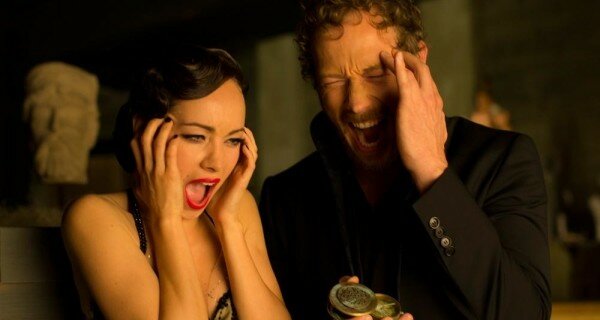 Kenzi (Ksenia Solo) and Dyson (Kris Holden Ried) open something they shouldn't in the season four premiere of Lost Girl