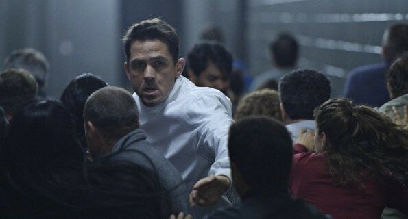 Alan (Billy Campbell) fights against the mob in another stupid moment on Helix